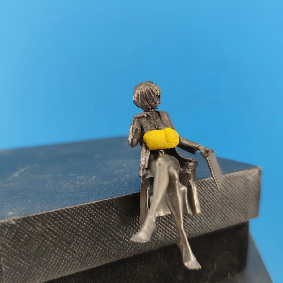 Scultura da dottore femminile  - Medical Lab Officer recensione e prezzo