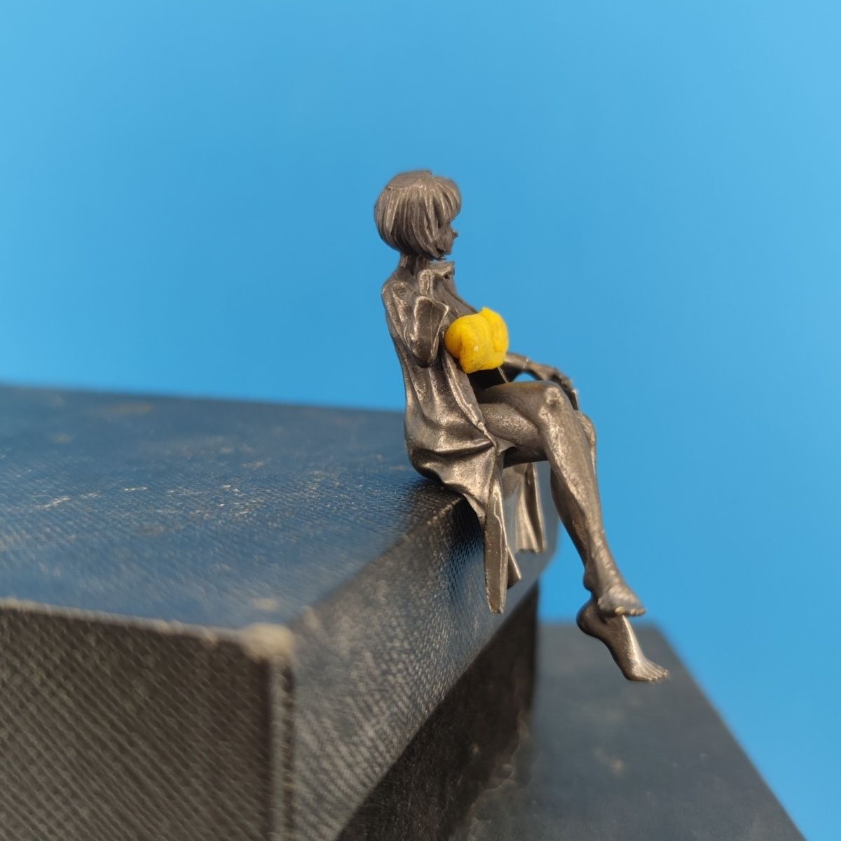 Scultura da dottore femminile  - Medical Lab Officer recensione e prezzo